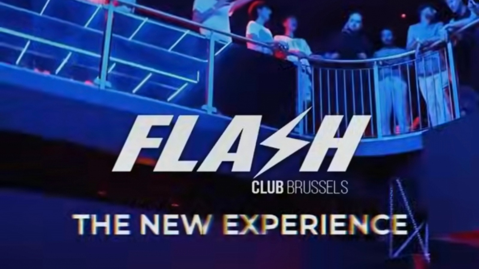 La Flash : deuxième date à l’UMI pour le dimanche gay friendly de Bruxelles Visuel officiel Flash Club Brussels « The New Experience » : mezzanine éclairée en bleu et public en soirée