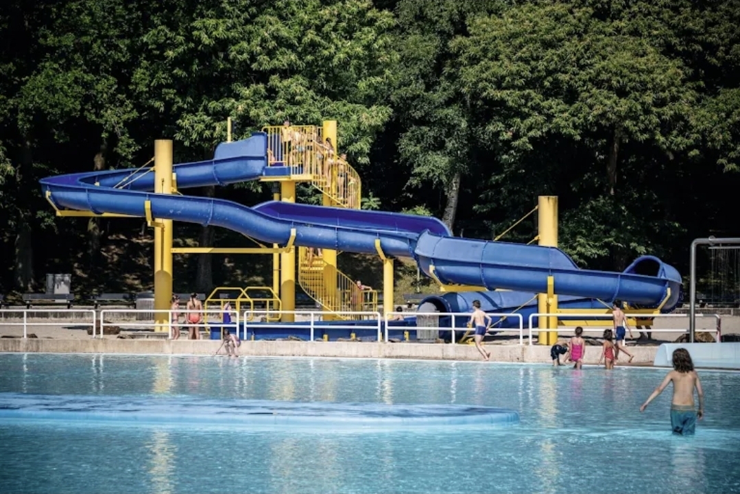 Canicule? 3 piscines pour se rafraîchir à Bruxelles ce week-end — Bruxelles