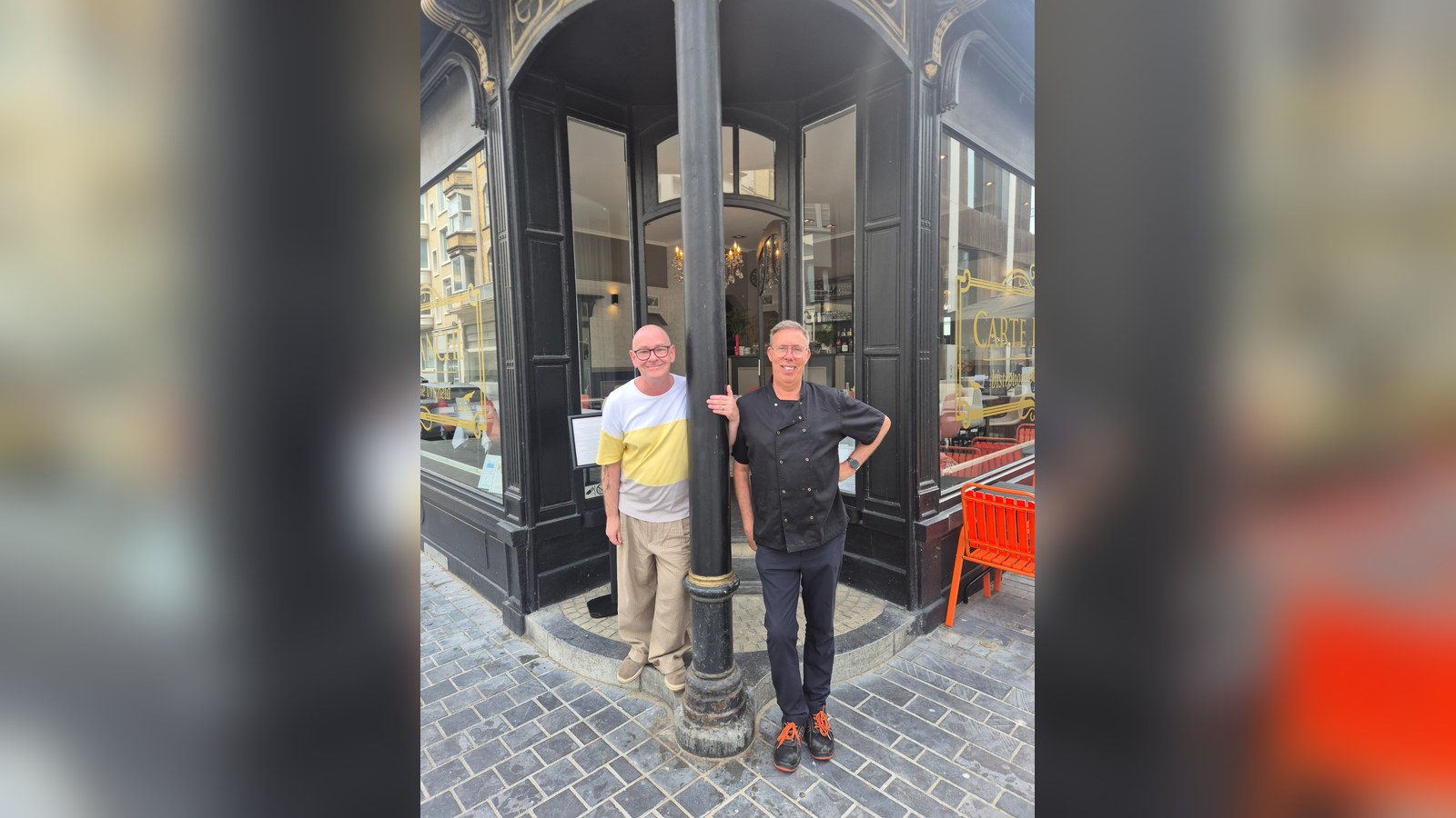 Ambiance lunch face à la mer — © Illustration IA BXLove From Brussels to Ostend: A Chef’s New Culinary Chapter by the Sea — photo in Centre, Bruxelles-Ville, Brussels — BXLOVE