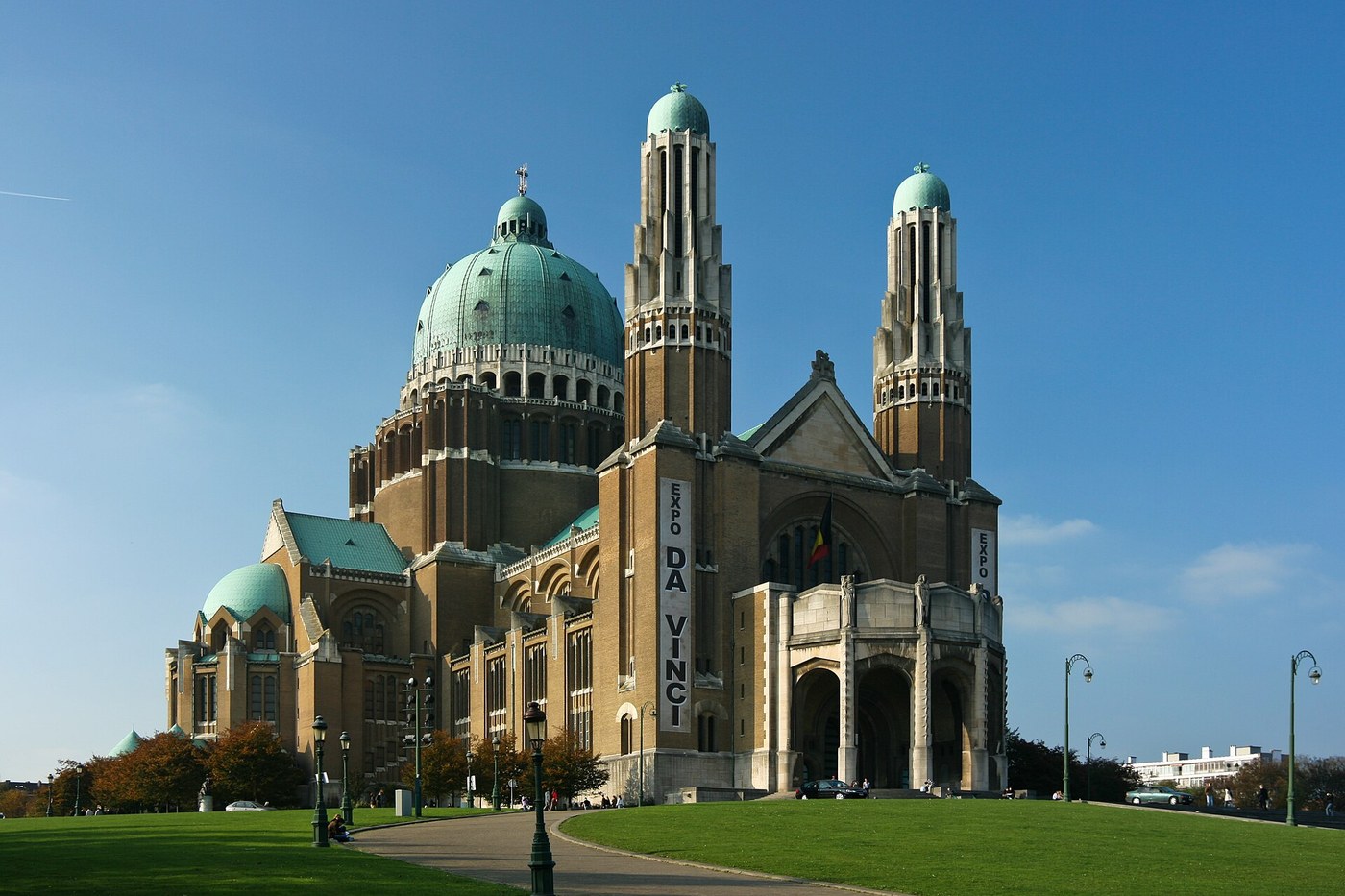 Basilique nationale du Sacré-Cœur de Koekelberg vue depuis le parc Élisabeth