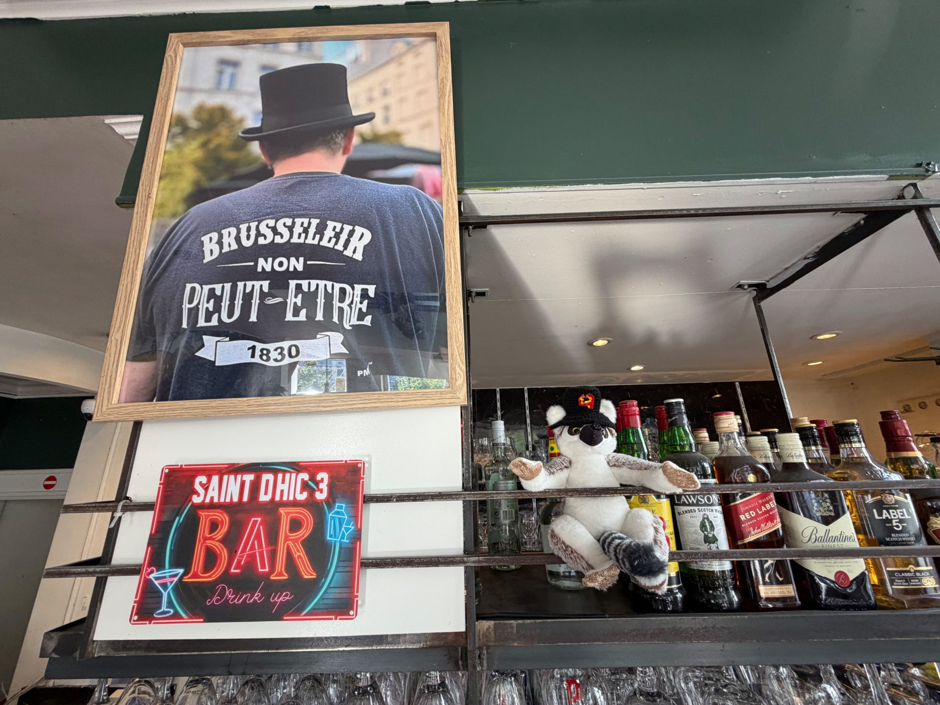 Bar at Le Saint d’Hic III Bar at Le Saint d’Hic III